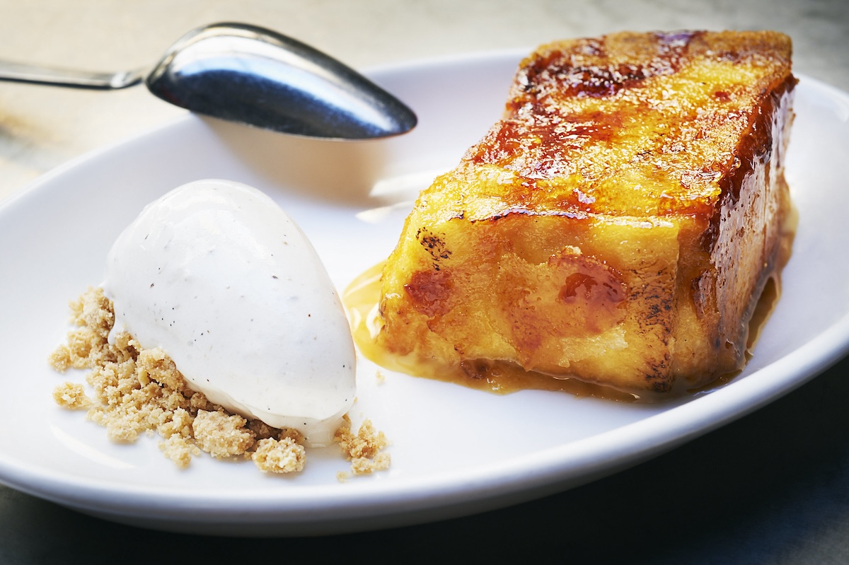 Torrijas and ice cream