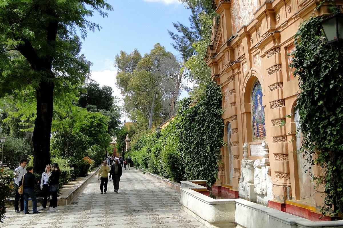 6 Great Ways to Relax in Seville (Like a Local!)