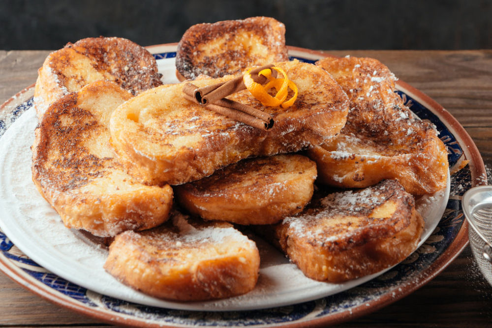 Moreish & Moorish: 5 Typical Desserts from Granada
