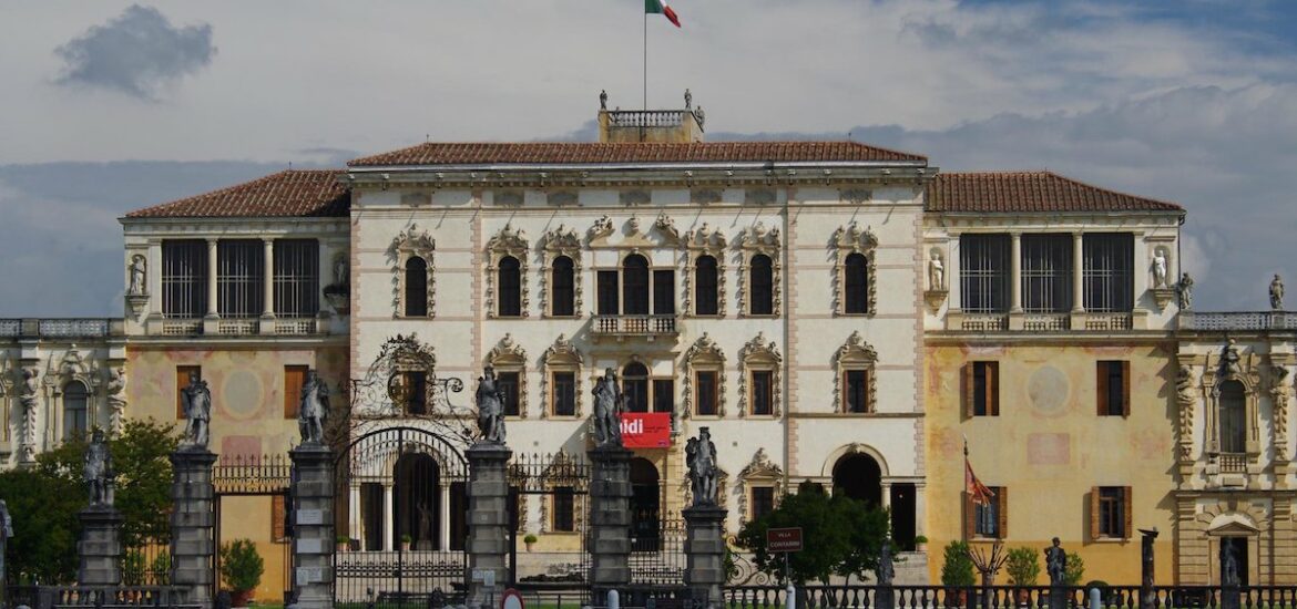 A wide shot of the Villa Contarini, a Palladian Villa near Venice