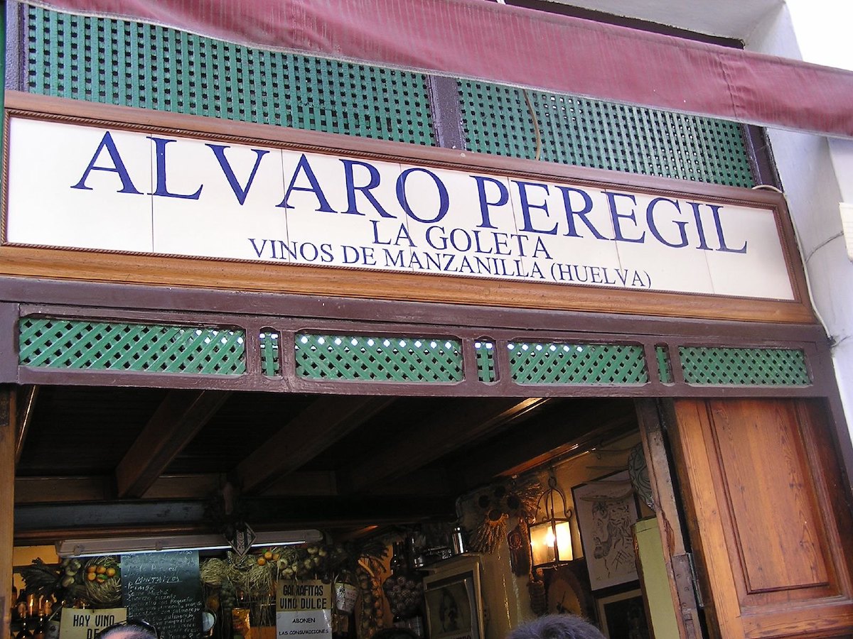 Historic bars in Seville, Álvaro Peregil