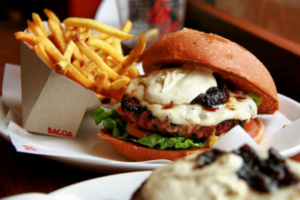 13 Best Burgers in Barcelona You Must Eat