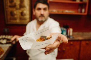 5 Ways to Enjoy Eating Alone in Barcelona