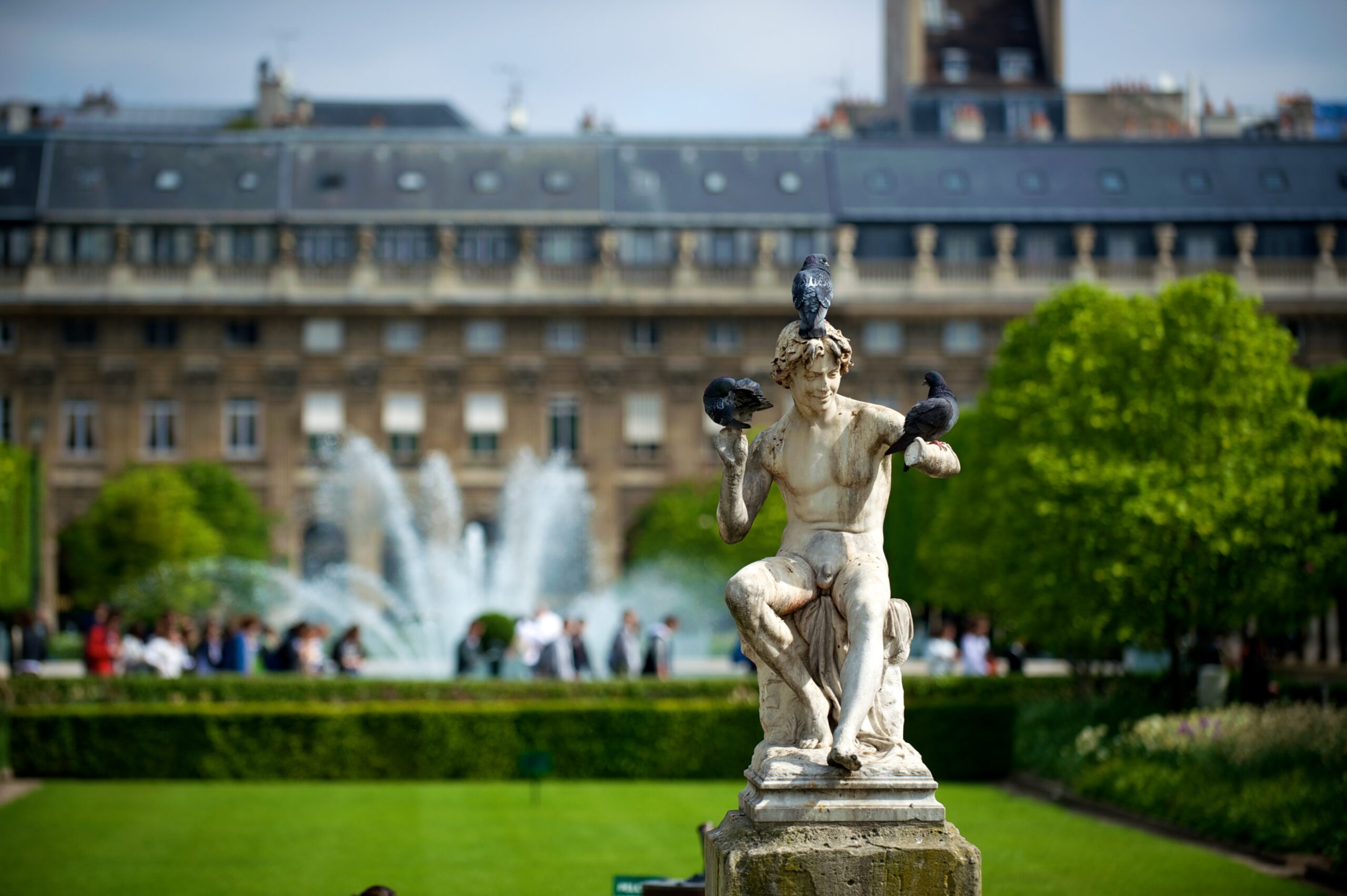 A statue in the Jardins du Palais Royal
