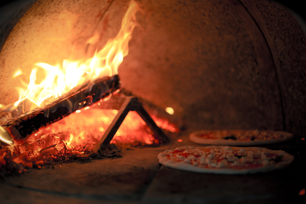 wood-fired oven