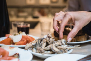 9 Lavapiés Bars & Restaurants: Tapas, Drinks & Beyond