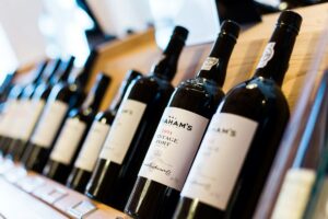 How to Read a Portuguese Wine Label in 6 Easy Steps