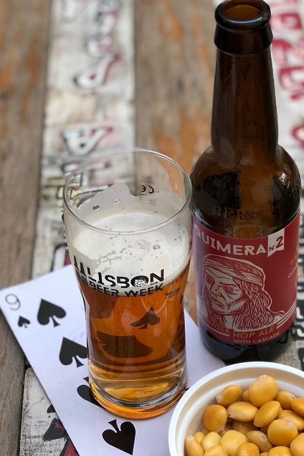 Beer and tremo&ccedil;os (lupin beans), pictured here, is a common combination in Lisbon!