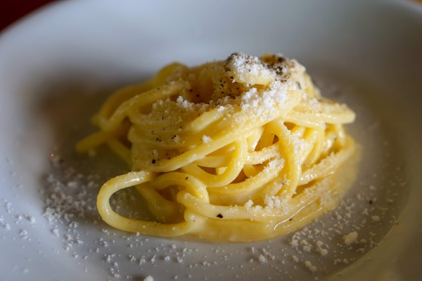 Cacio e pepe pasta