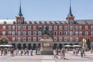 A Guide to Solo Travel in Madrid: 5 Insider Tips