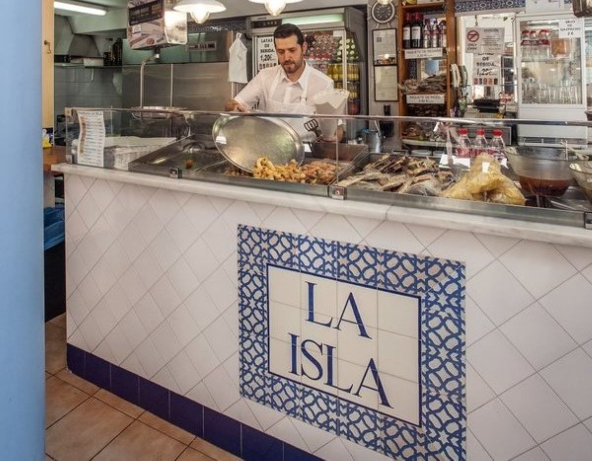 Interior of fried-fish shop Freiduría La Isla in Seville