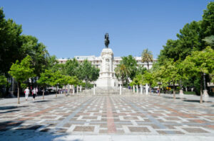 5 Places to Store Your Luggage While You Enjoy Your Last Hours In Seville