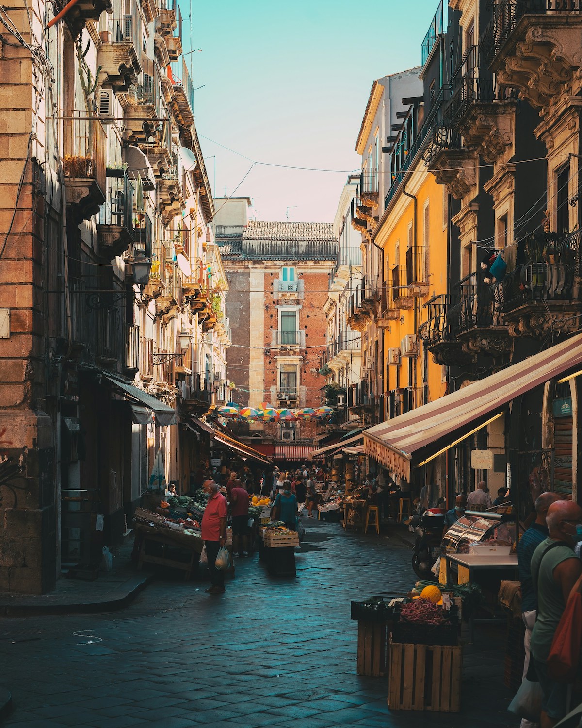 The best food shops in Rome are often in Italian markets