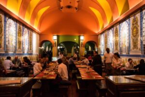 Ordering in Portugal: The 10 Things You Need to Know