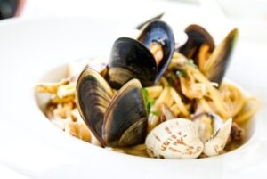 An Insider’s Picks for Where to Eat Near the Trevi Fountain