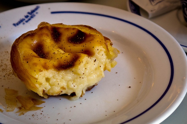 Discovering the many different places to eat pastéis de nata is a must-do in Lisbon!