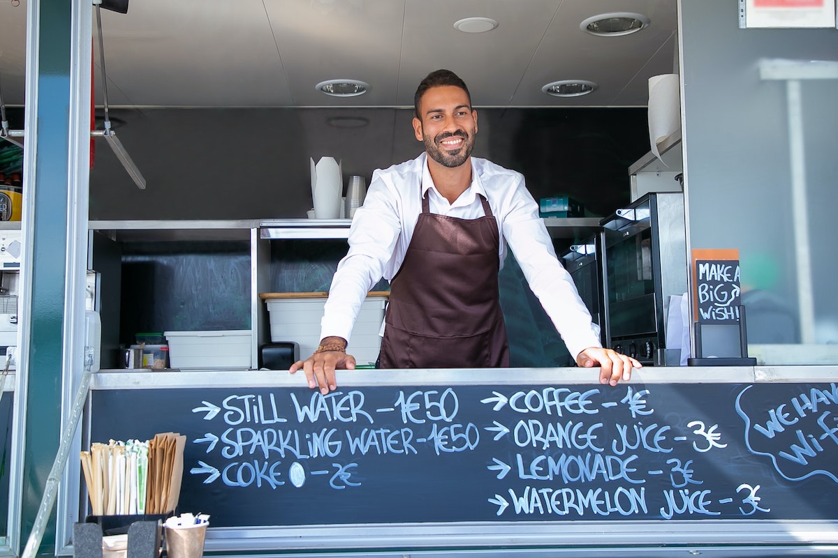 Food truck vendor