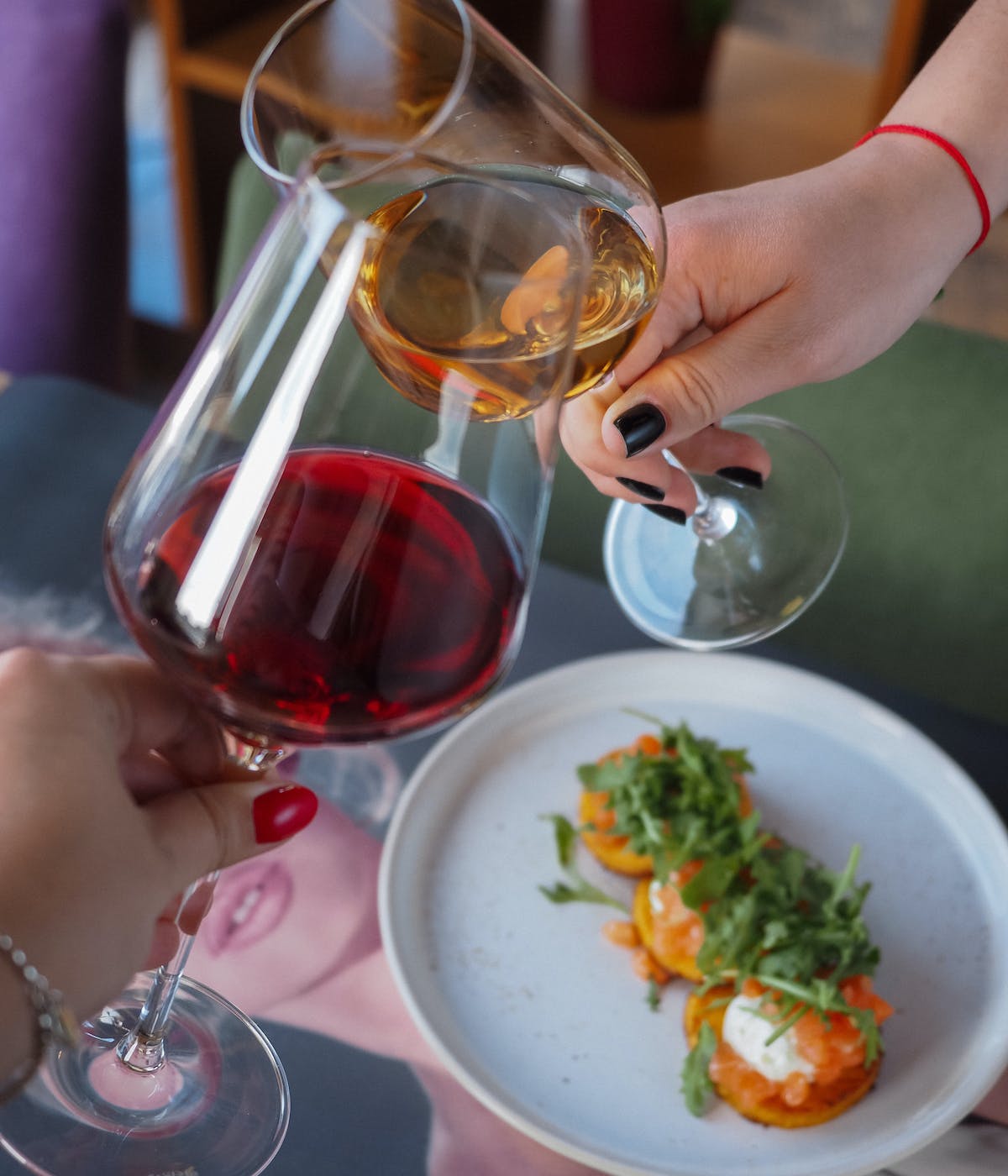 6 Paris Restaurants Open on New Year's Eve & New Year's Day