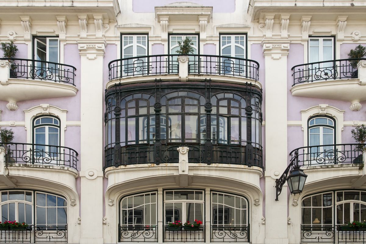 Balcony in Lisbon where you can stay on a budget. 