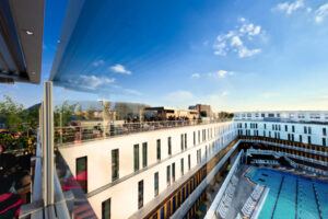 6 Rooftop Bars in Paris That Locals Love
