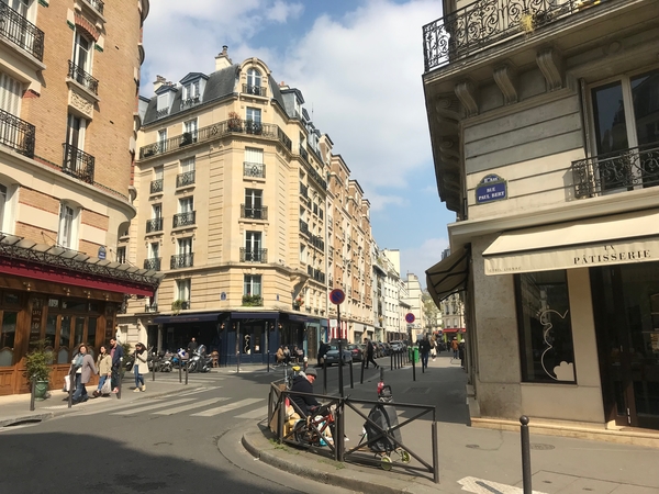 Cyril Lignac, one of the top chefs and bakers in Paris, has a trio of divine eateries on Rue Paul Bert.