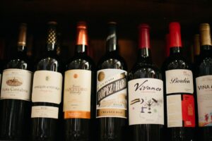 How to Read a Spanish Wine Label: Cosecha, Clima, Crianza, & More