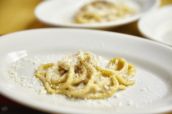 Cacio e pepe pasta