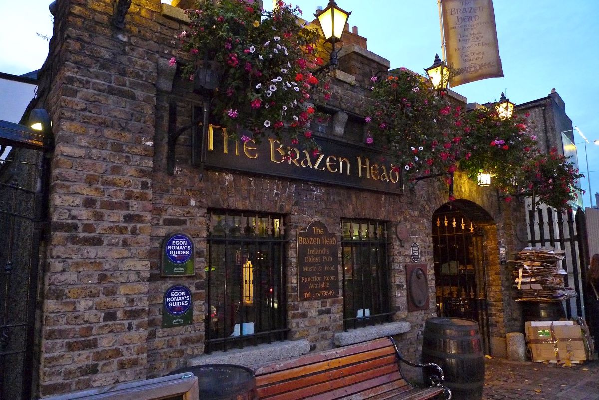 the brazen head entrance