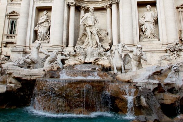 Throwing coins into the Trevi Fountain is definitely one of the most iconic things to do in Rome.