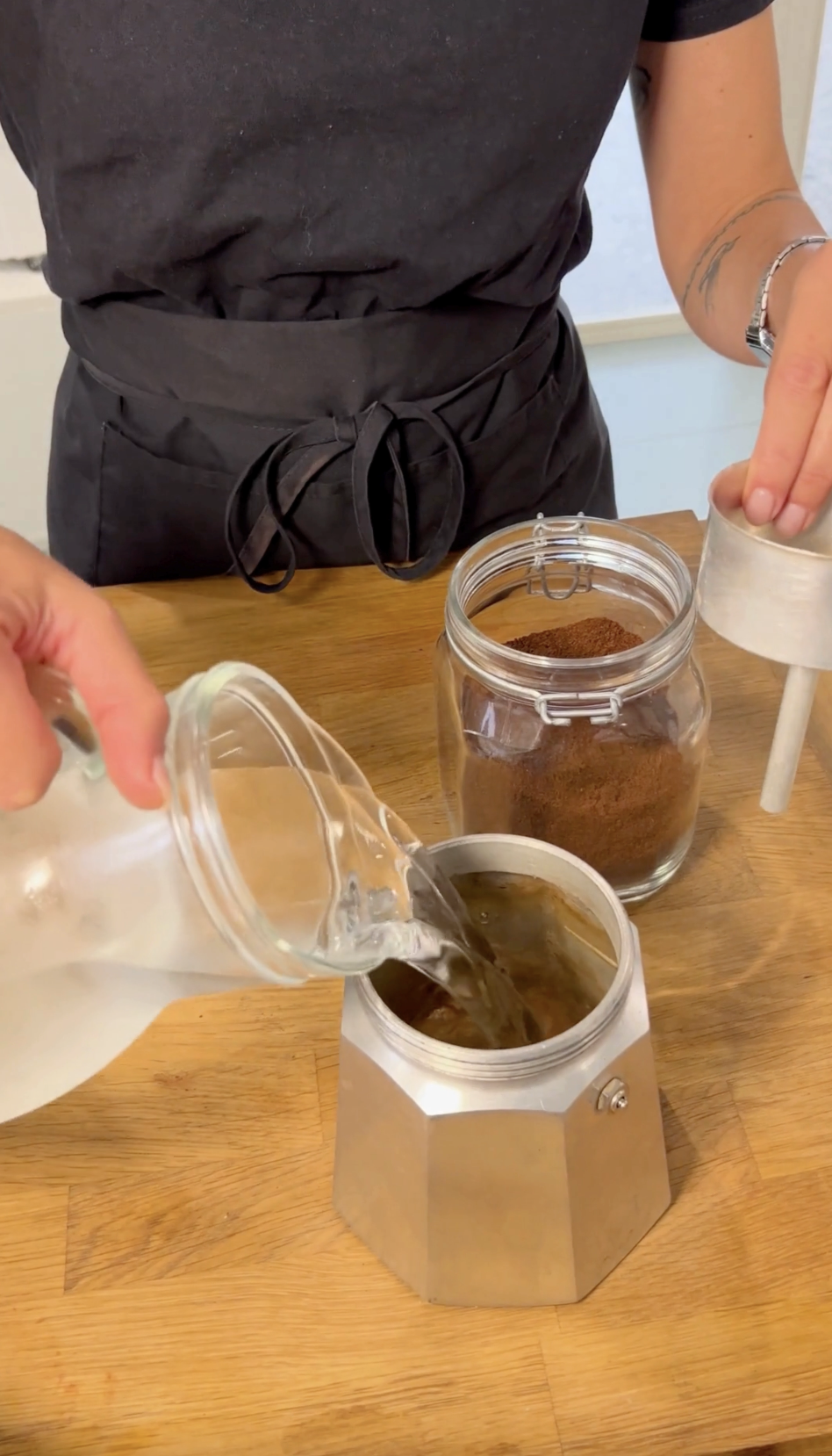 tiramisu being made