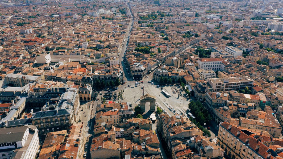 An aerial view of Bordeaux